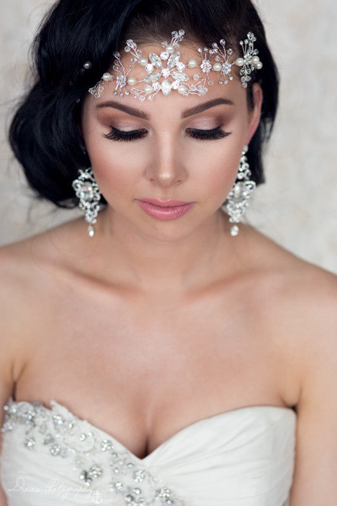 Elegant Pearl Flower Hair Piece